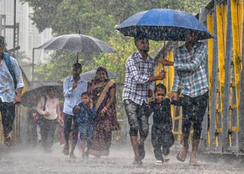 Monsoon marches towards Mumbai, heavy rainfall predicted this week
